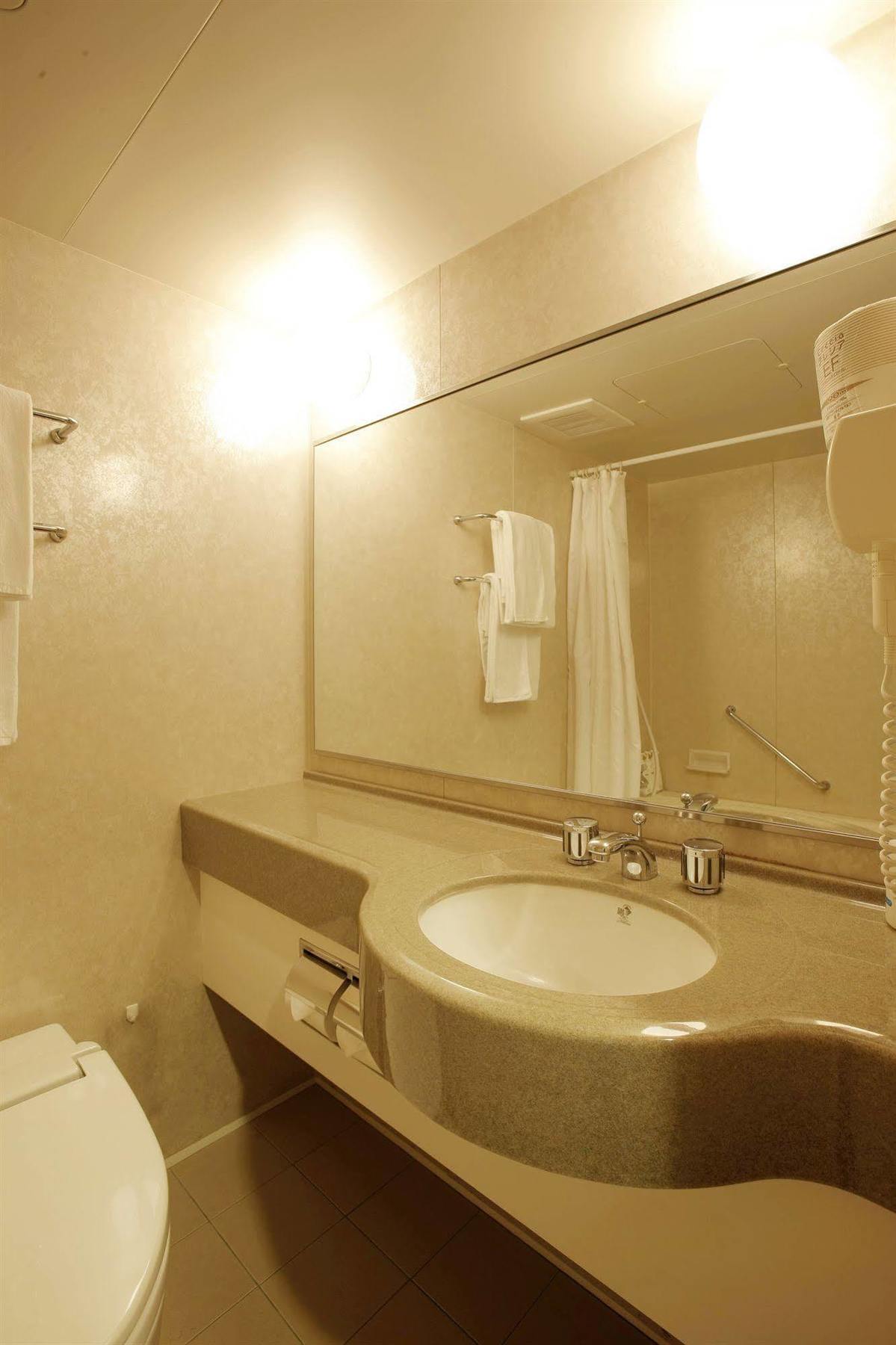 Hotel Lumiere Kasai Токио Екстериор снимка